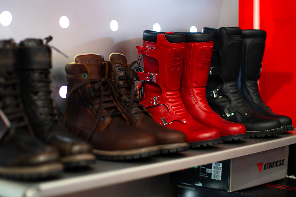 Motoshopping Bosetti – Vendita Caschi e Abbigliamento Motoshopping Bosetti - Vendita Caschi e Abbigliamento