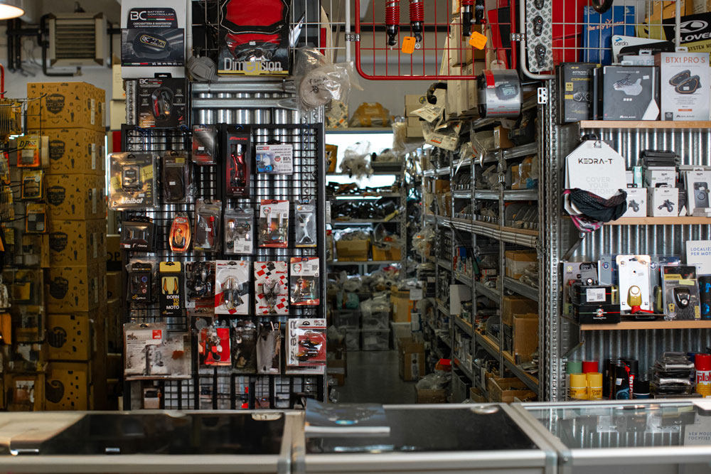 Motoshopping Bosetti – Vendita Caschi e Abbigliamento Motoshopping Bosetti - Vendita Caschi e Abbigliamento